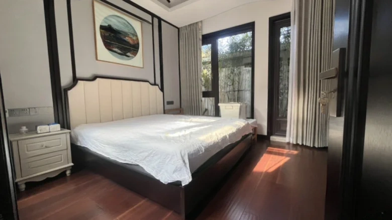 Green City Peach Blossom Spring - View 4