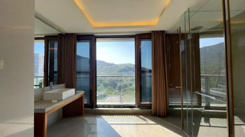 Half Mountain Peninsula - View 6