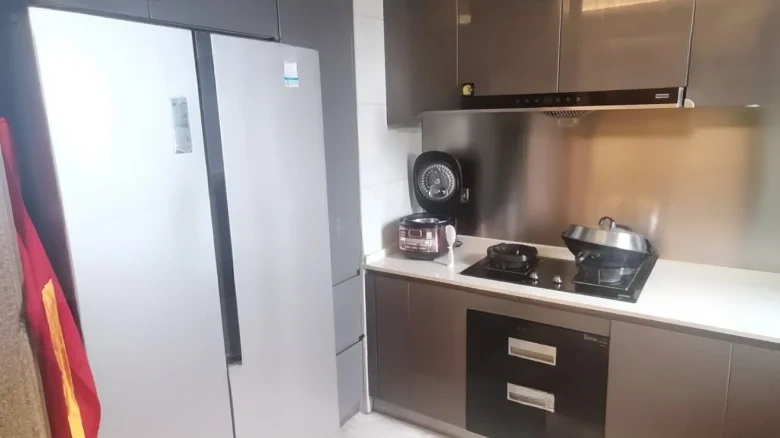 Peony Vessel - View 9