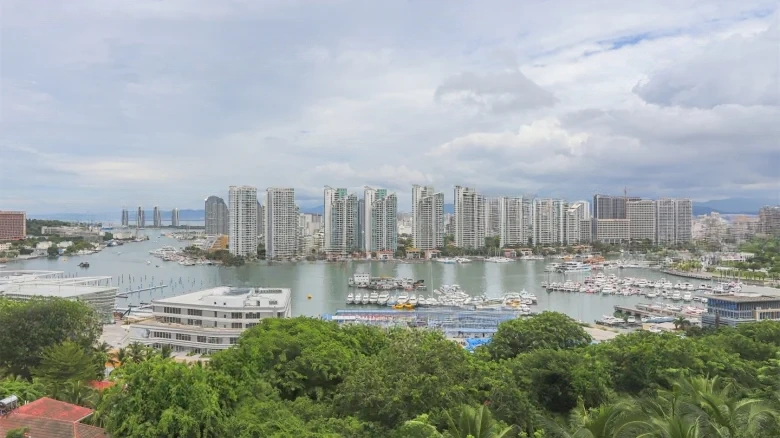 Dadonghai · Banshan No.1 - View 17