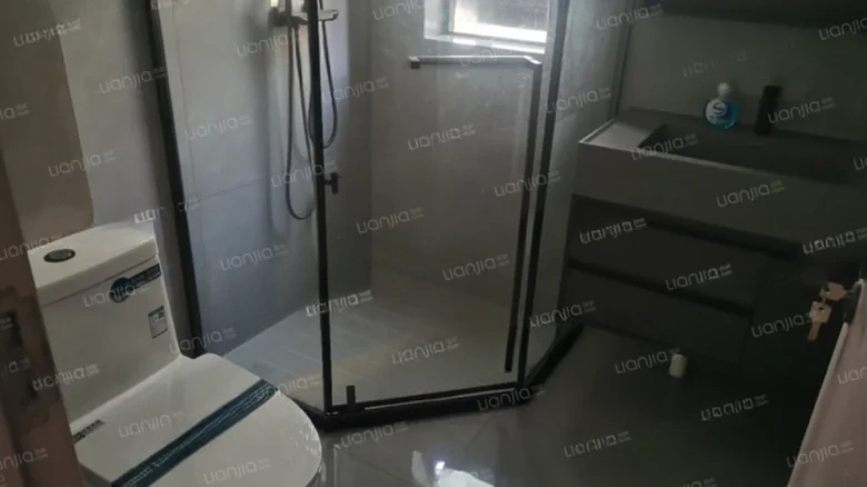 Horizontal Slough Embroidery Garden - View 7