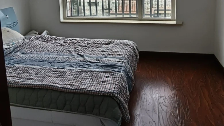 New Emerald Flower Stream - View 3