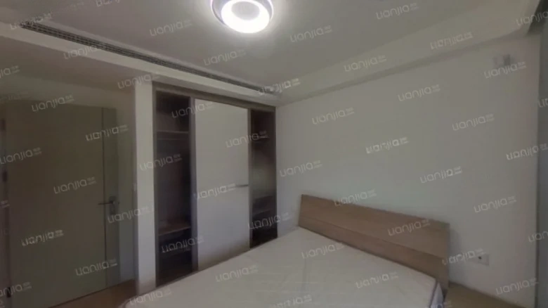 Pudong Hydra - View 2