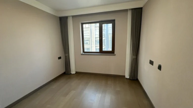 Lake Dragon Cloud Peak Original Edition - View 4