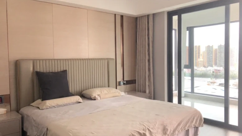 China Railway Westfield National Grove - View 2