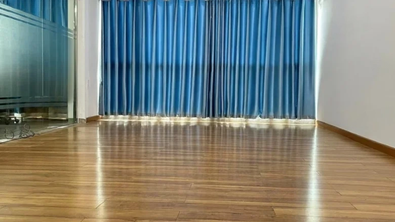 Upper View Center - View 3