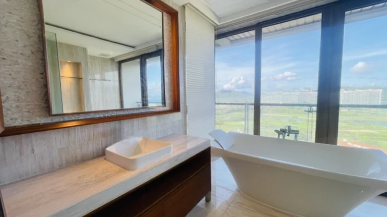 Half Mountain Half Island - View 11