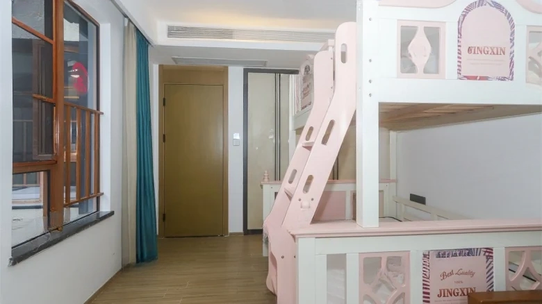 Vanke Lakeside Resort Park Phase II - View 4