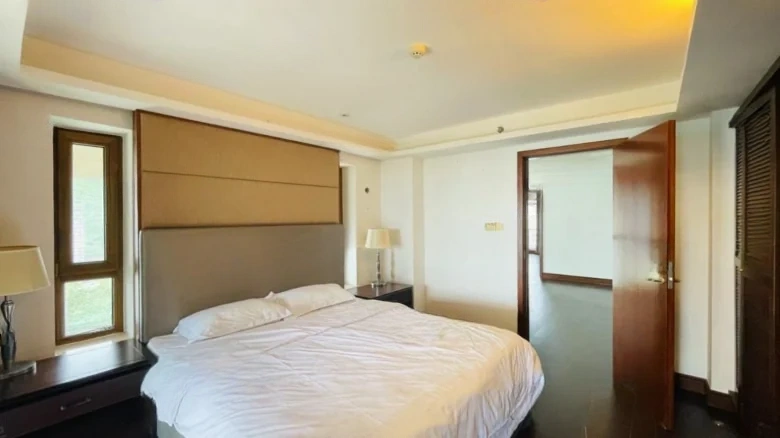 Halfway Mountain Peninsula Central Sea View Boulevard - View 3