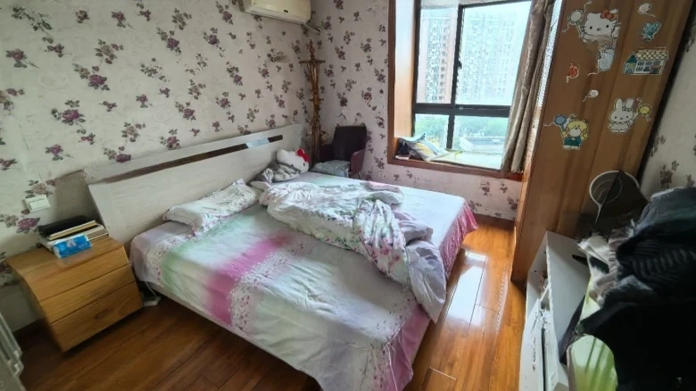 Spring Sheng Scenic Lakefront Morning Melody - View 2