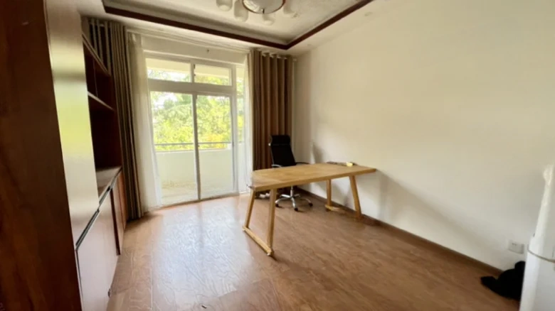 Dianchi Spring FiveCompound Courtyard - View 3