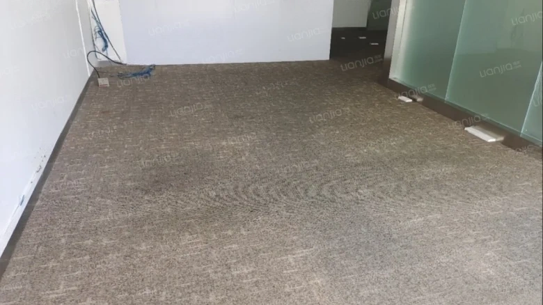 Yintong Plaza - View 5