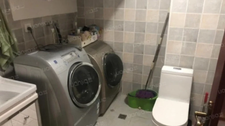 Eight Mile Island - View 18