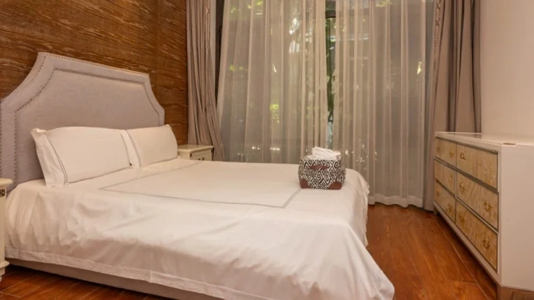 Ronaldo Sanya Bay Harbor Area One - View 4