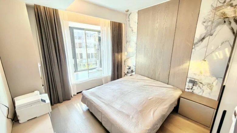 Jade Bright Garden - View 2