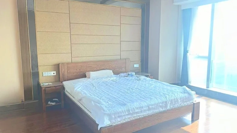 Evergrande Plaza - View 3