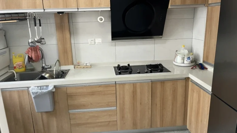 Sample Specimen - View 6