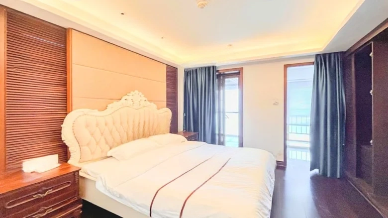 Half Mountain Peninsula Central Sea View Boulevard - View 2