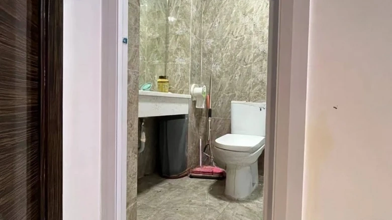 Upper View Center - View 6