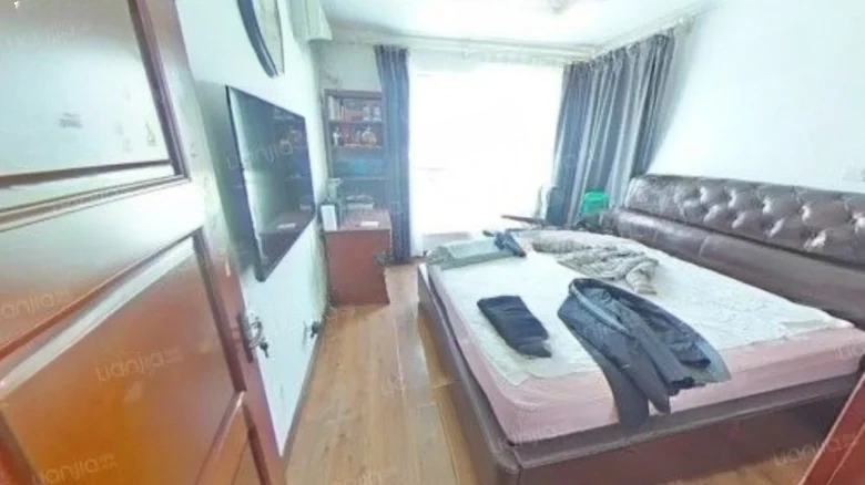 Central International - View 3