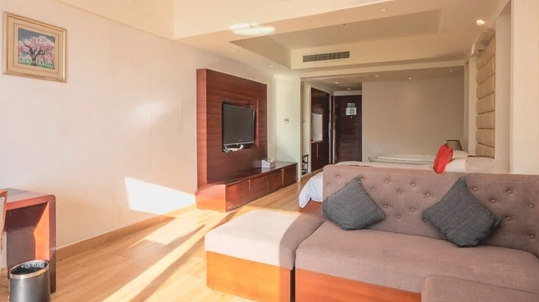 Chen Guang Clique Wharf Hotel - View 3