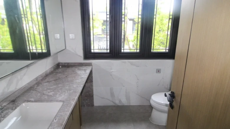 Wangzhu Mountain - View 10