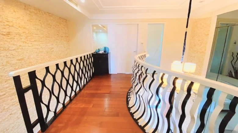 Half Mountain Peninsula Central Sea View Boulevard - View 14