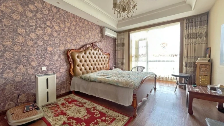 Silver Garden Residence - View 5