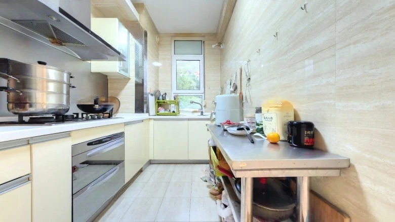 Lang Poetry International District - View 6