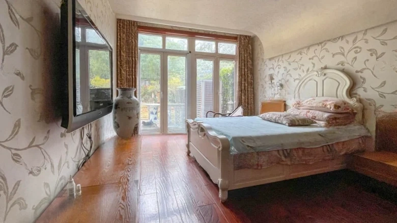 Zhongshan Mei Lu - View 3