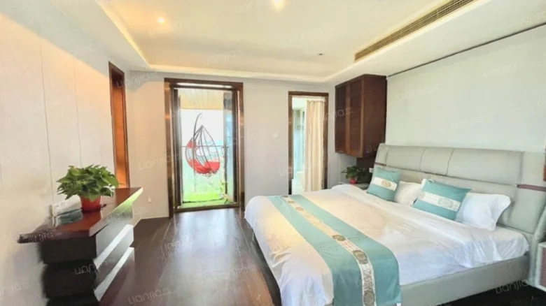 Central Seaview Avenue, Peninsula Hill - View 4