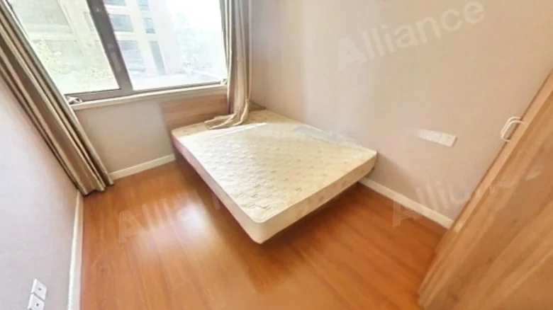 Clearwind Riverbank - View 3