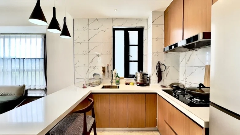 Sanya Yishan Lake - View 3