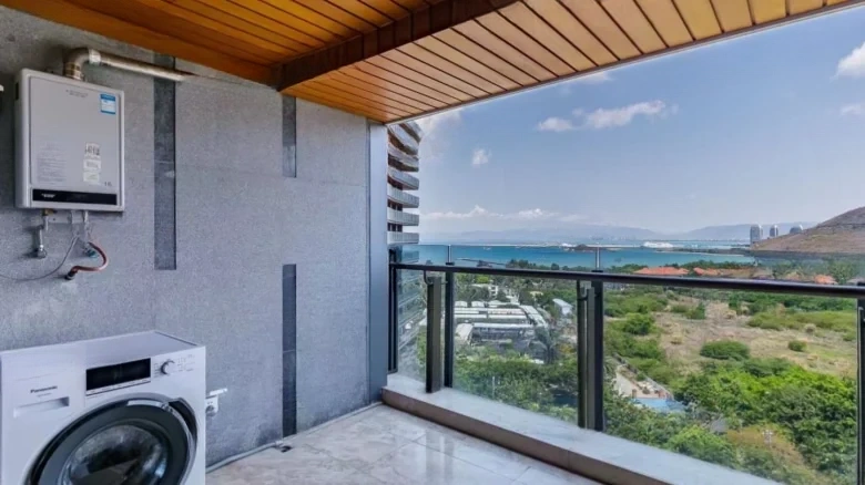 Halfhill Peninsula Central Seaview Avenue - View 13