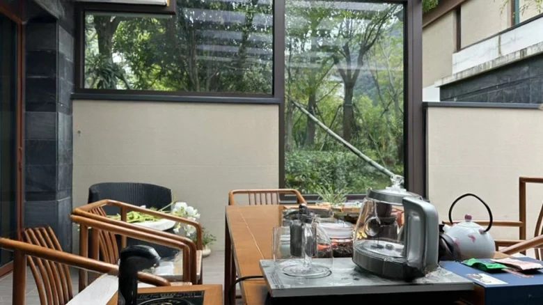 Elegant Retreat South Mountain - View 7