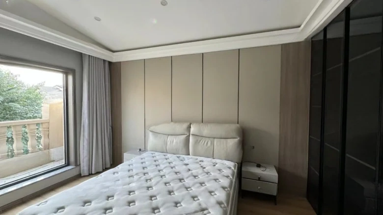 Lakeshore Twin Pearls Original Residence - View 3