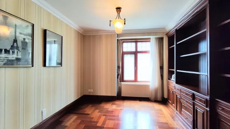 Maple Bridge Garden - View 13