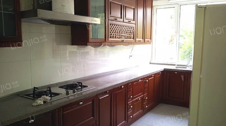 Scholarly Family Background - View 8