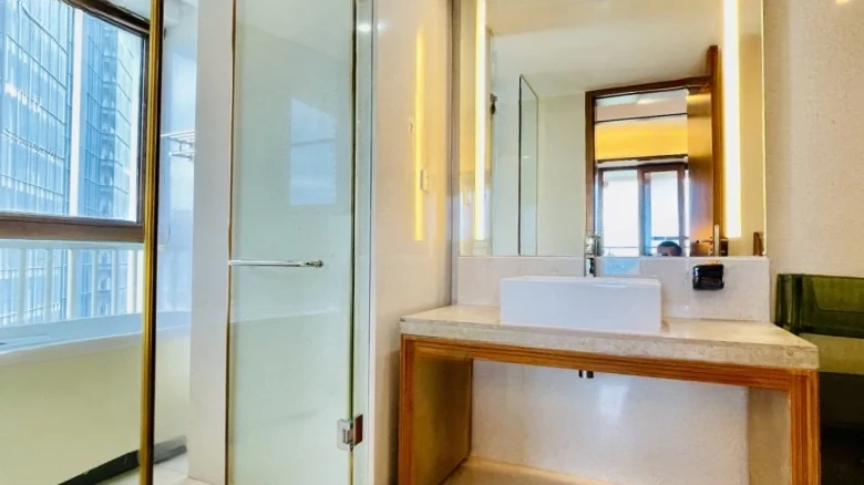 Half Mountain Peninsula - View 9