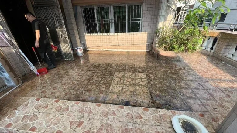 Royal Garden - View 9