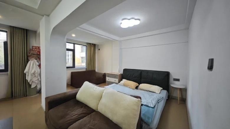 Baiyin Road Primary School - View 1