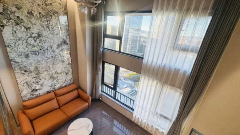 Brocade Ripples Heavenly Sequence - View 12