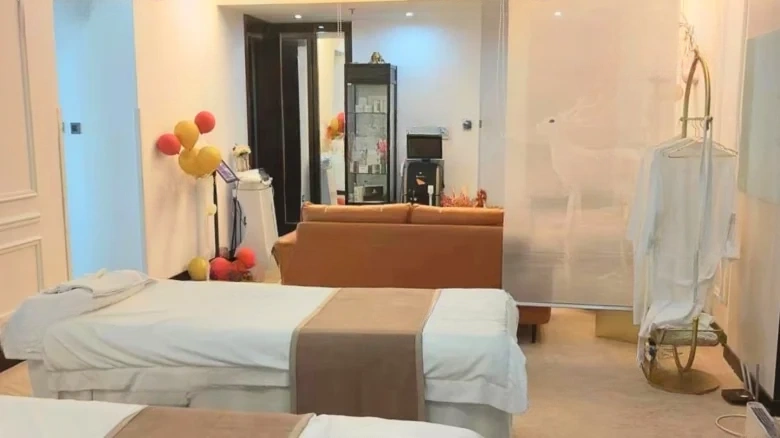 New World Famous Confluence - View 3