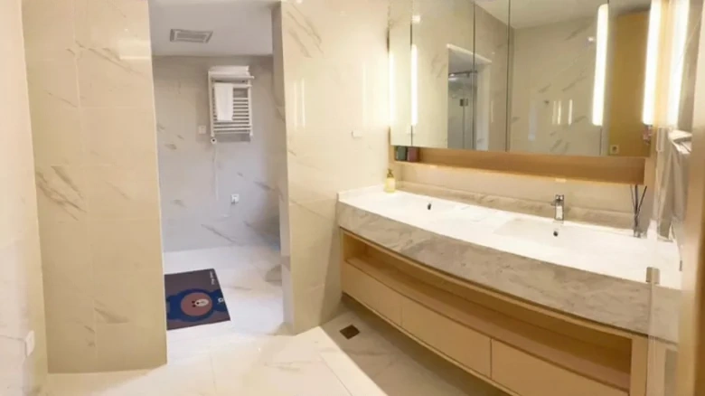 Elegant Retreat South Mountain - View 6