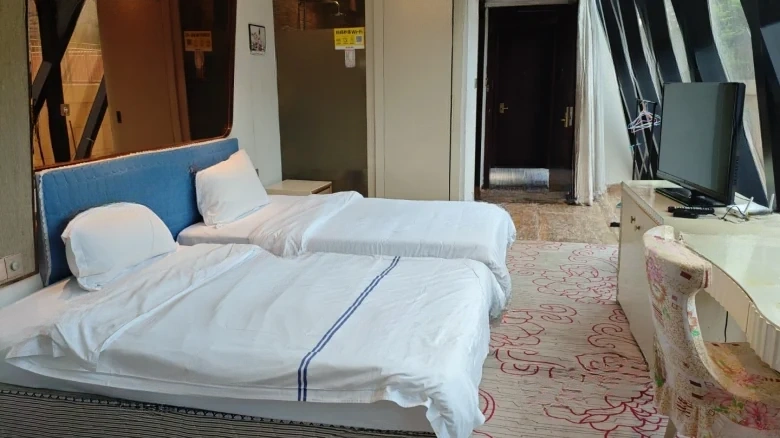 Sanya Evergrande Beauty Crown Resort - View 2