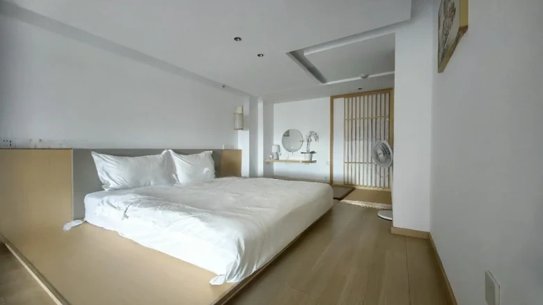 China Resources Center Yuefu - View 1