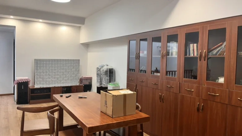 Recruit Magnificent View Bay - View 16