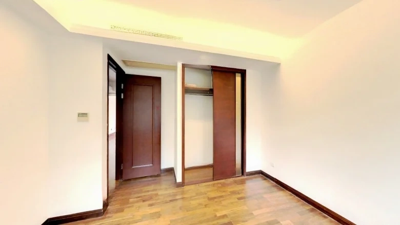 Glory of Heaven Below, Phase One - View 6