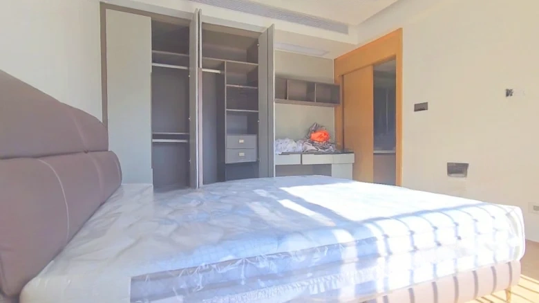 Vanke Lakeview Resort Park Phase II - View 2