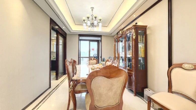 Purple Forbidden City No.1 Courtyard South Yard - View 7